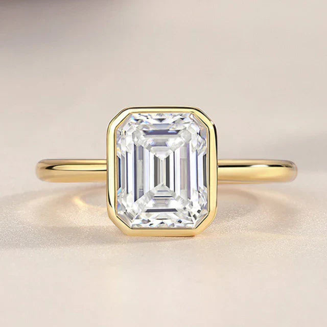 Emily | Moissanite Radiance Ring | Gold