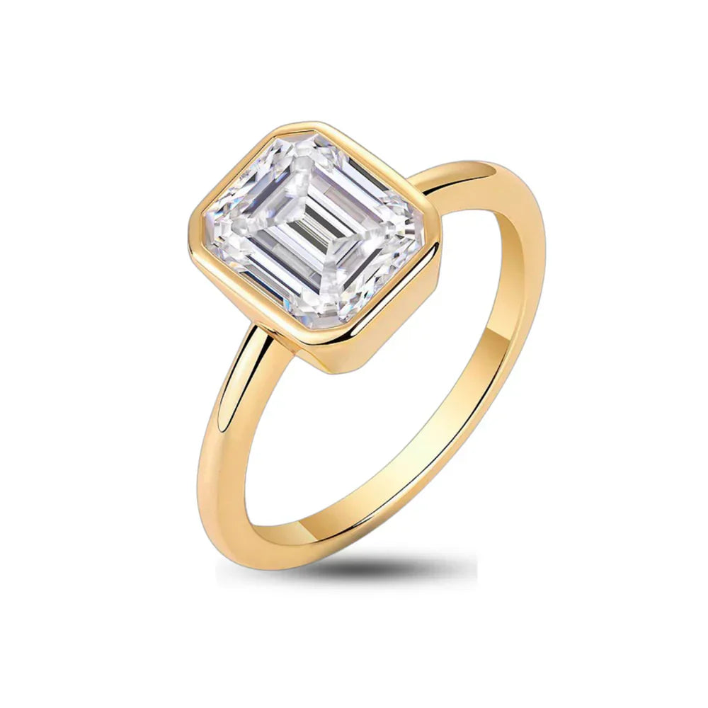 Emily | Moissanite Radiance Ring | Gold