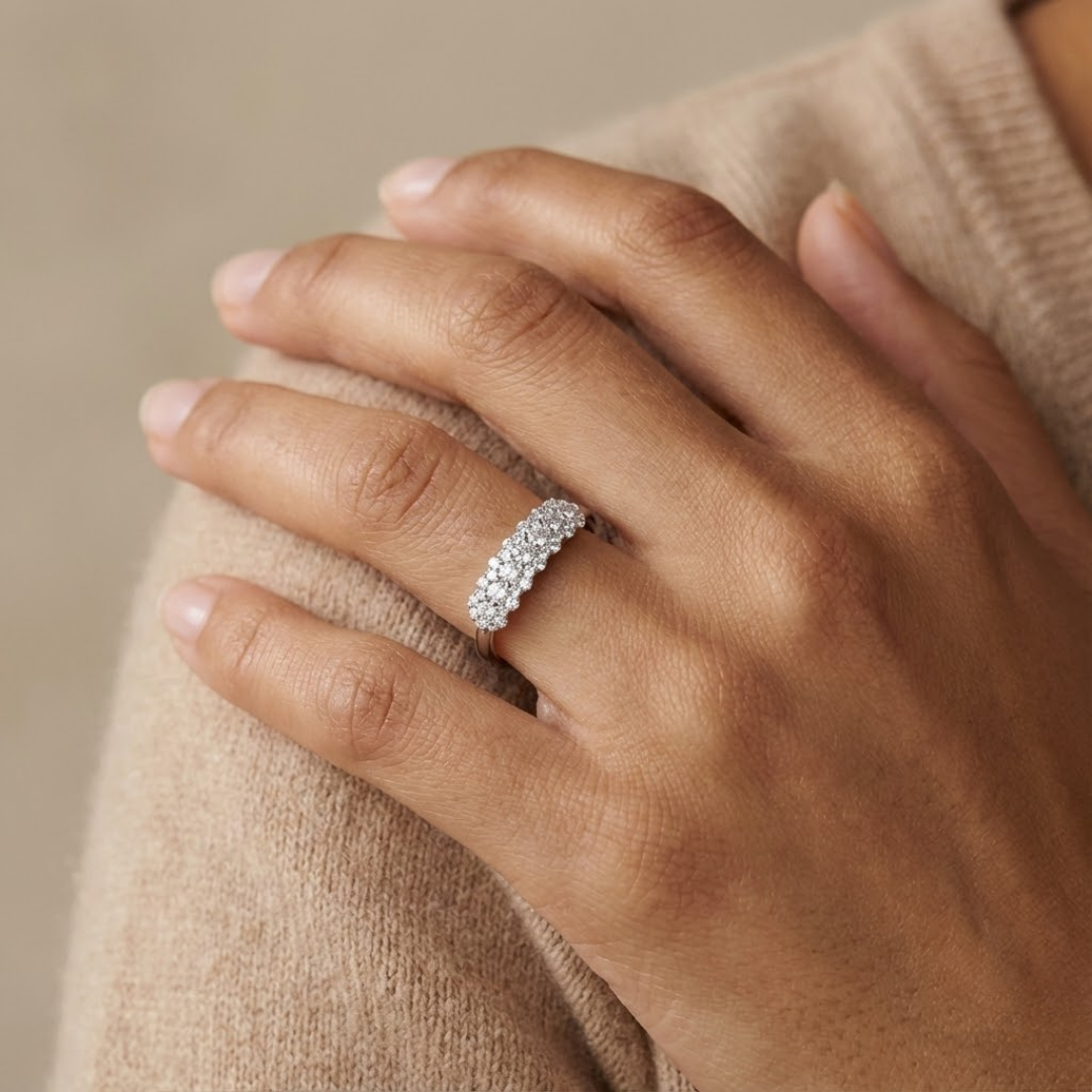 Emily | Moissanite Radiance Ring | Gold