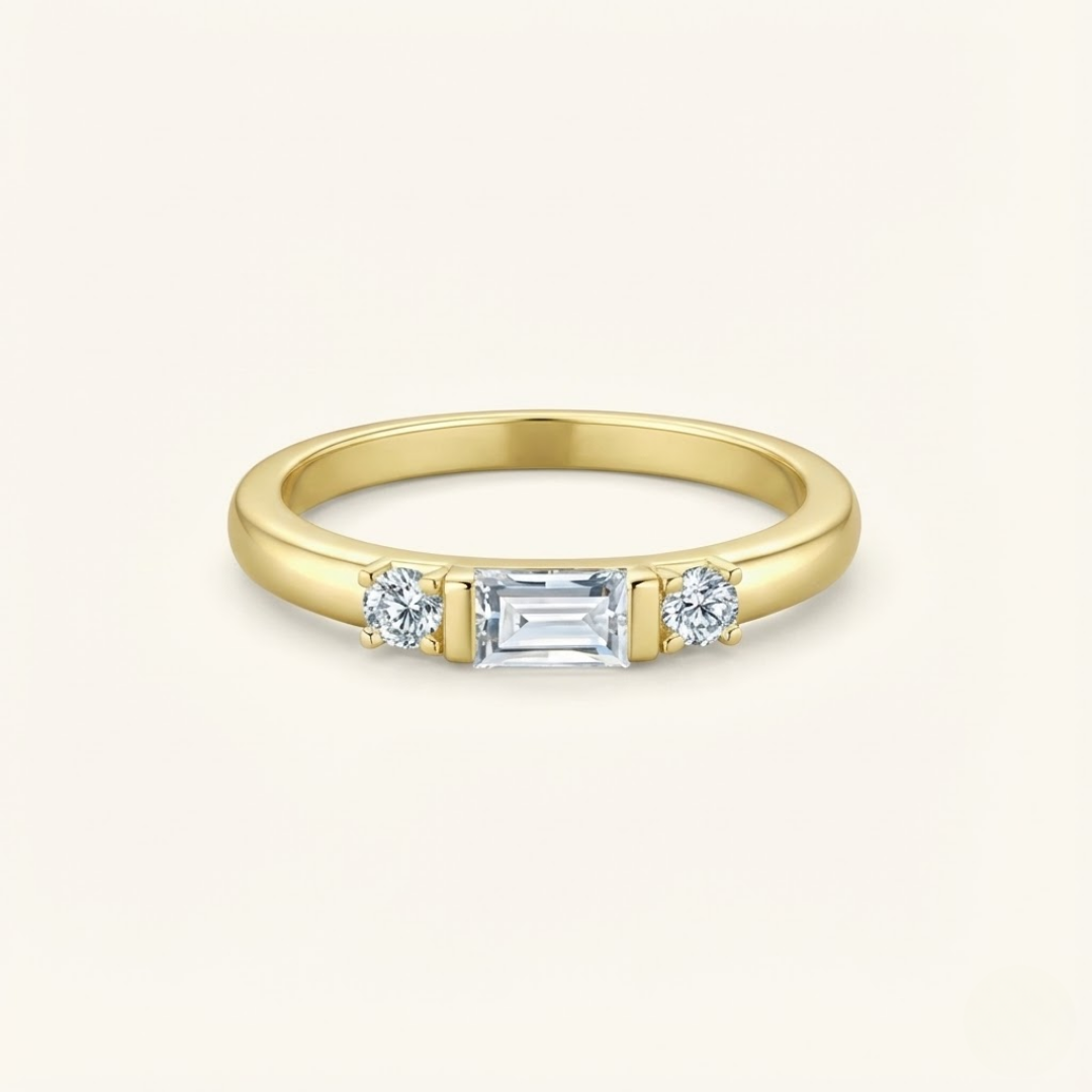 Olivia | Moissanite Sparkle Ring | Gold